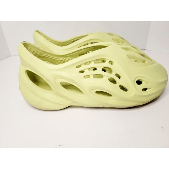 Adidas Yeezy Foam RNNR 'Sulfur' - Authentic US Men's 7‎ (GX8774) - Lightly Used - Picture 3 of 7